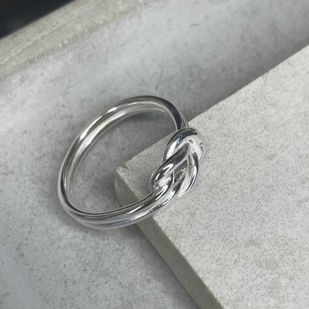 Love Knot Band Ring Rings Secret Halo 