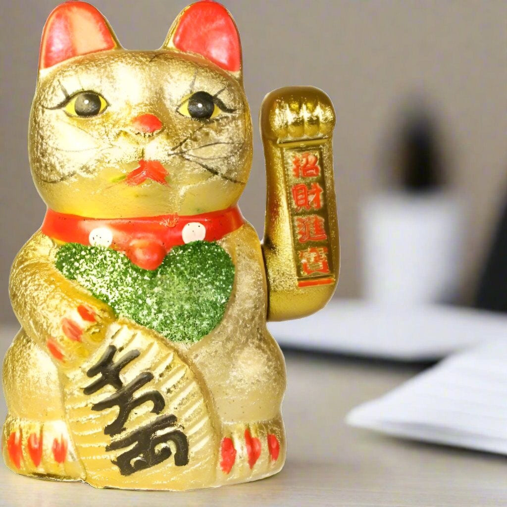 Maneki Neko Cat Decor Secret Halo 