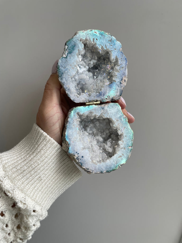 Crystal Geode Ring Box - Ianthe Geode Ring Boxes Secret Halo 